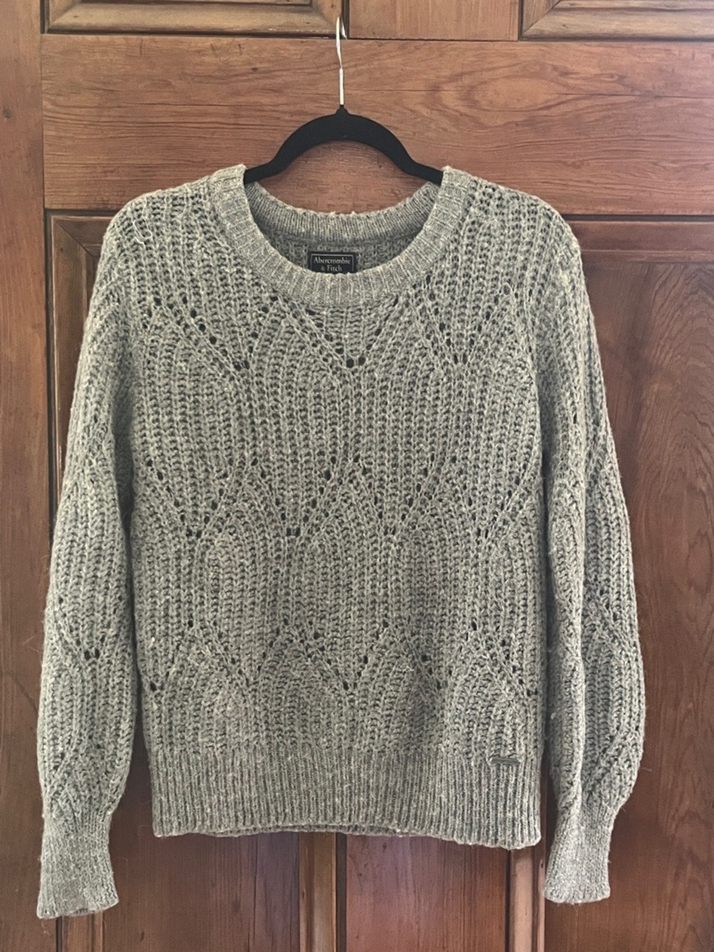 Abercrombie & Fitch Gray Knit Crewneck Sweater Medium - Picture 2 of 8